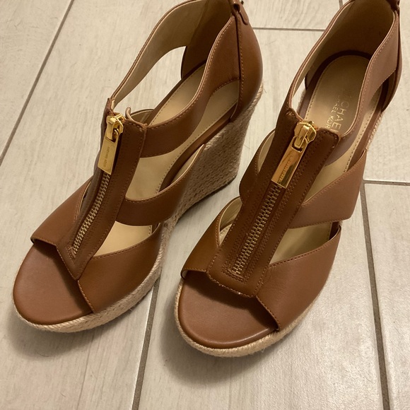 Brown Michael Kohr wedges. C - Picture 5 of 15